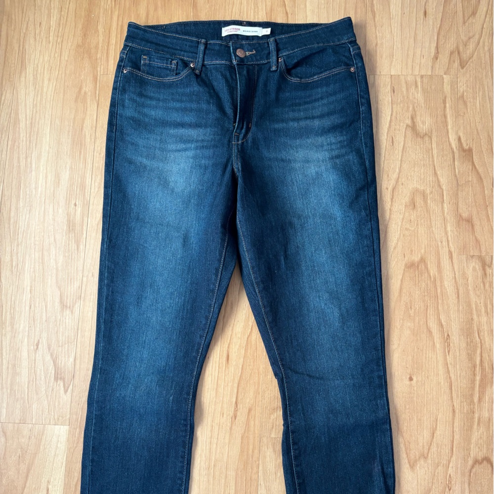 Levi jeans